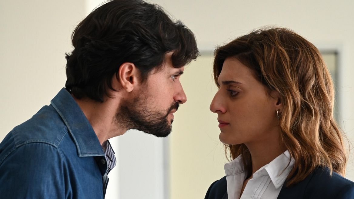 Σασμός: Η Αργυρώ ανακοινώνει στον Αστέρη πως θα κρατήσει τα κτήματα