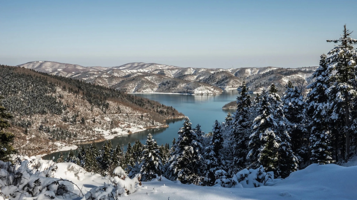 Λίμνη Πλαστήρα: Ένας προορισμός για τα Χριστούγεννα