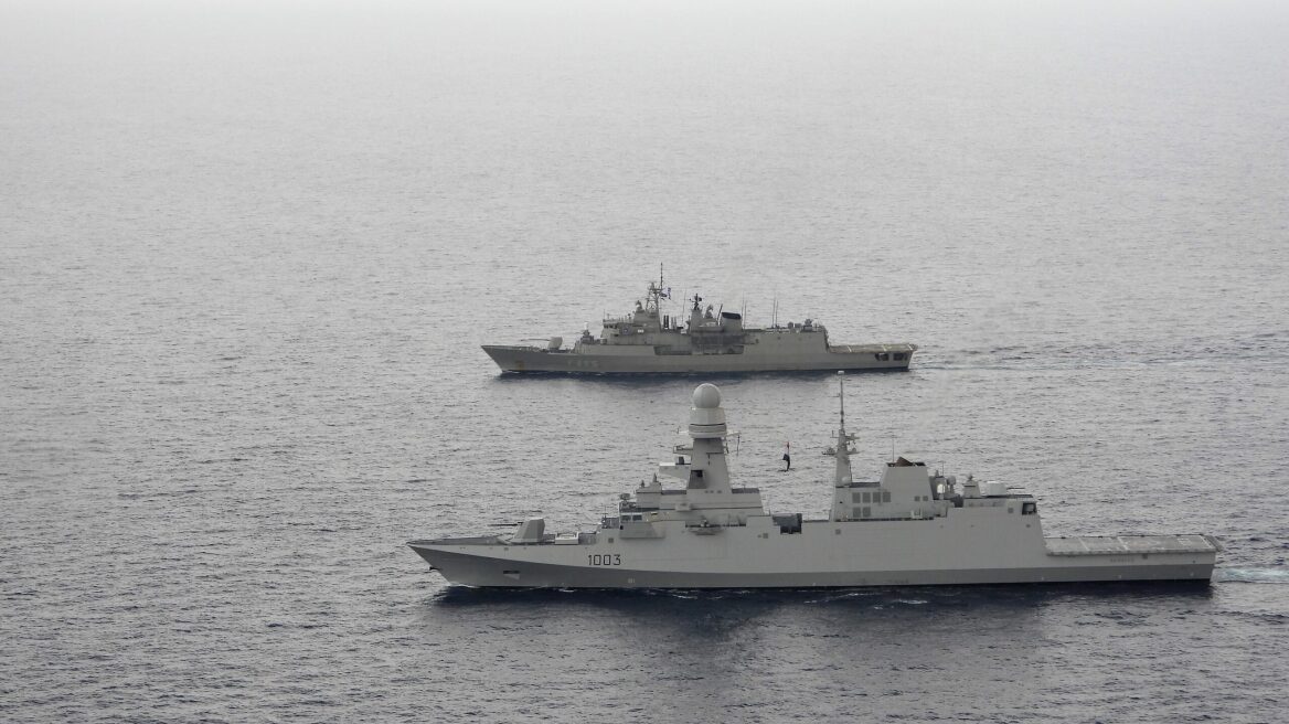 Πολεμικό Ναυτικό - ΓΕΕΘΑ: Η φρεγάτα «Σαλαμίς» έκανε συνεκπαίδευση με την αιγυπτιακή φρεγάτα ENS BERNEES