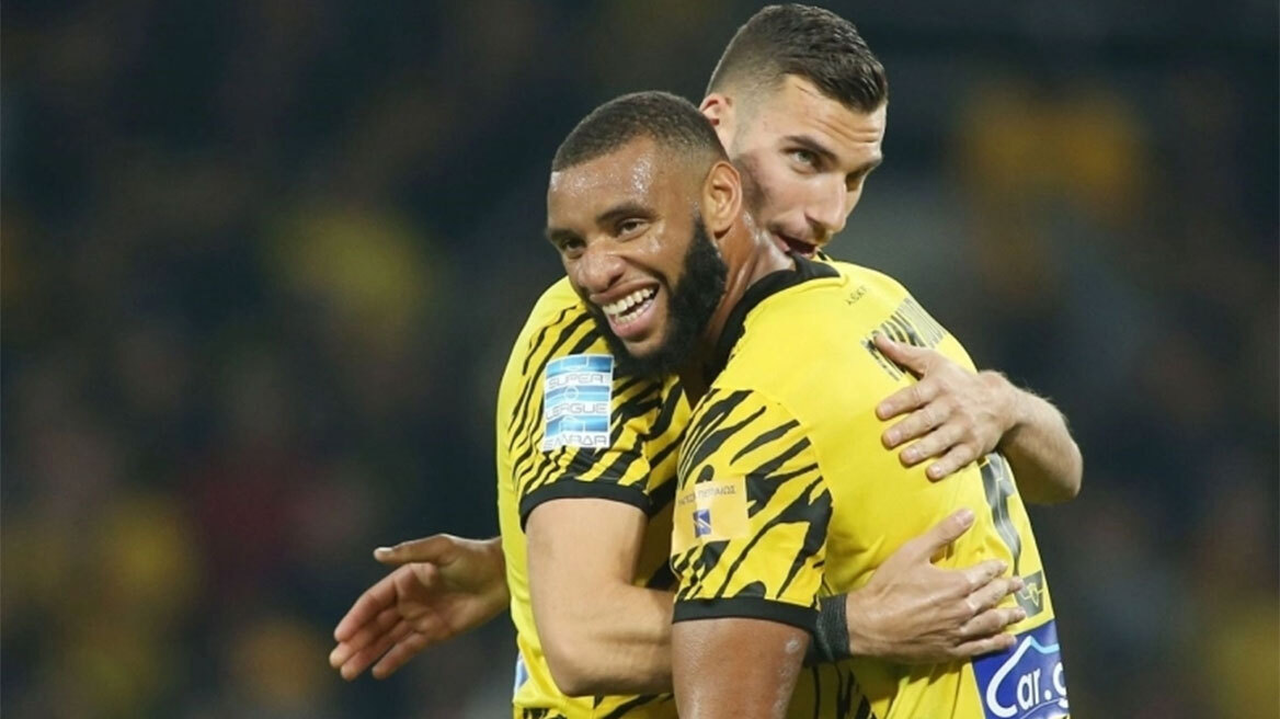 ΑΕΚ: Τα «δίδυμα» του Αλμέιδα στο κέντρο της άμυνας