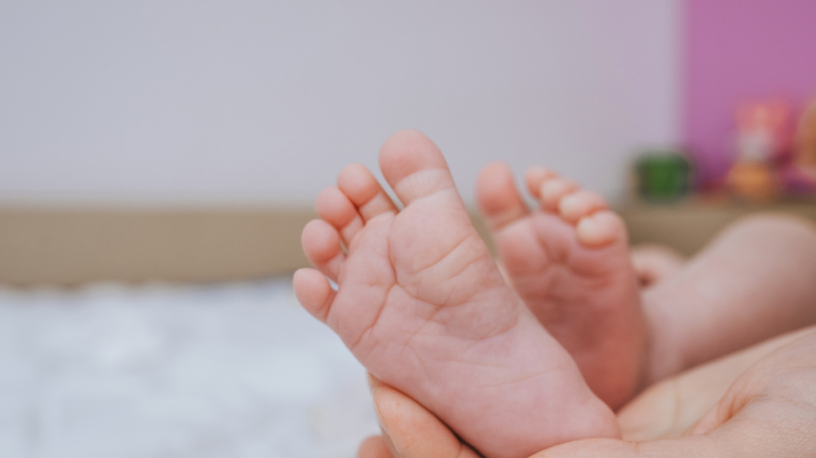 Κύπρος: Βρήκαν νεκρό το 10 μηνών μωρό τους