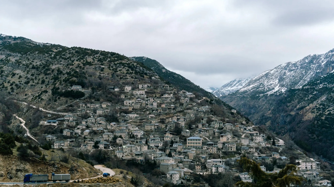 Road trip στα Τζουμέρκα: O επιβλητικός χειμερινός προορισμός με την ανόθευτη ομορφιά