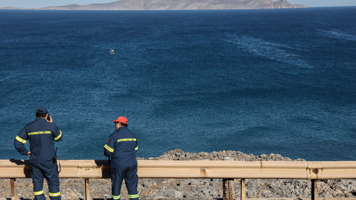 Κρήτη: «Χάσαμε ύψος» λέει ο 26χρονος κυβερνήτης του αεροπλάνου που κατέπεσε στη θάλασσα