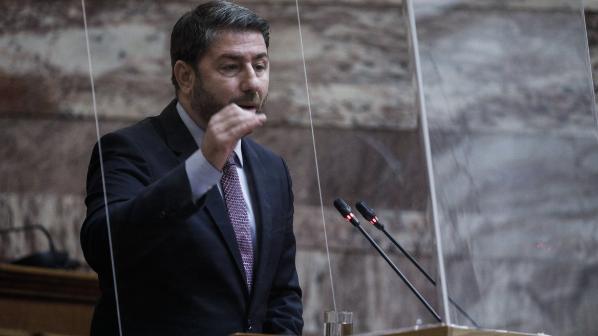 Ανδρουλάκης: Η Εύα Καϊλή πρόδωσε τους χιλιάδες ψηφοφόρους της παράταξης και οφείλει να παραδώσει την έδρα της