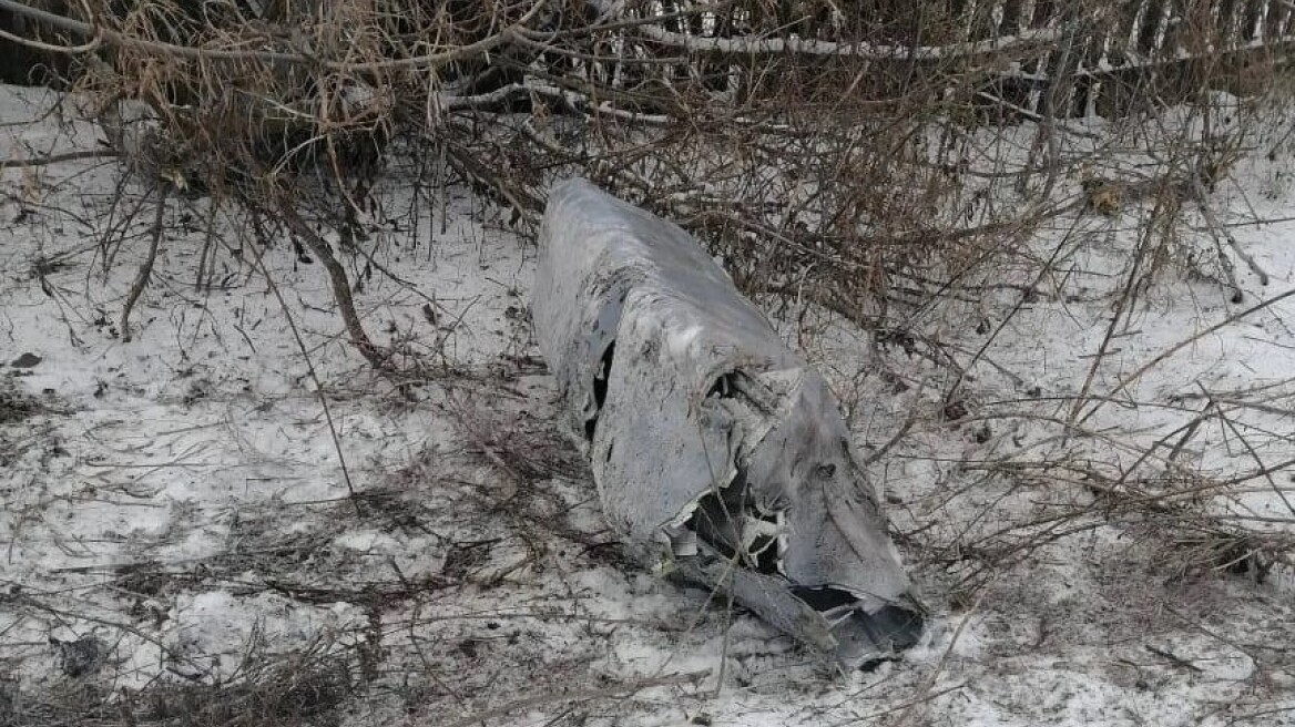 Ρωσία: Θραύσματα από άγνωστα «μεταλλικά αντικείμενα» έπεσαν στο Βόλγκογκραντ