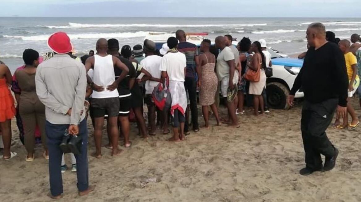 Νότια Αφρική: «Τρομακτικό» κύμα παρέσυρε και σκότωσε τρεις λουόμενους σε παραλία