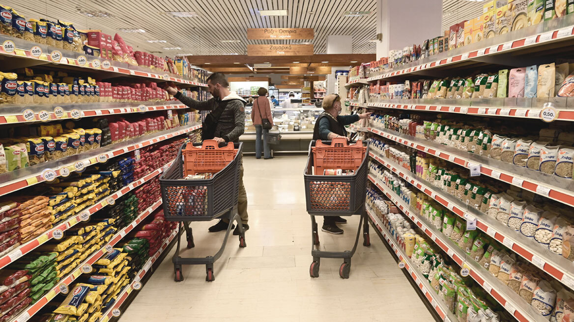 Market pass: Ποιοι «πάνε ταμείο», πότε και τι θα πάρουν - Μέσα και οι λαϊκές