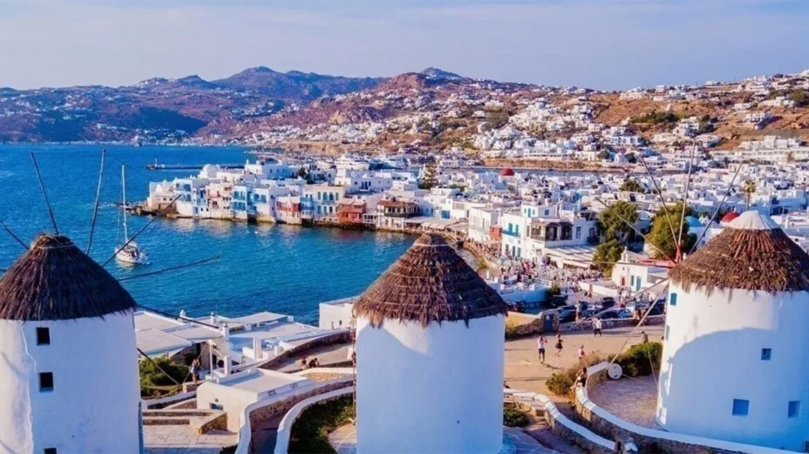 Μύκονος, Σαντορίνη, Κέρκυρα πρωταθλήτριες στην Ελλάδα με τα περισσότερα Airbnb- Tι λένε οι ιδιοκτήτες σπιτιών και οι διαχειριστές
