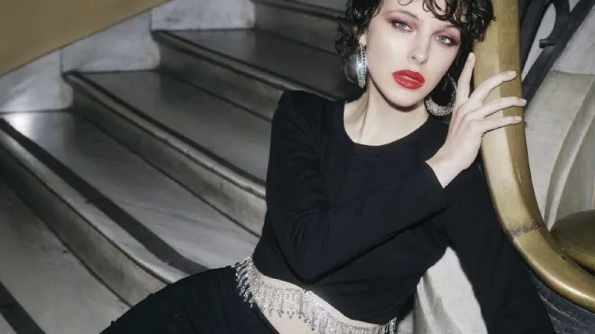 Ψάχνετε λαμπερά λουκ για τις γιορτές; Η BSB έχει τις απαντήσεις