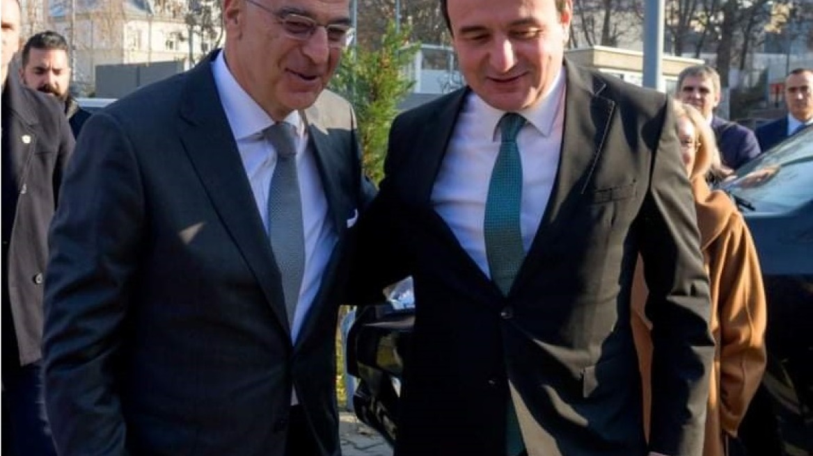 Πρίστινα: Συνάντηση Δένδια με τον πρωθυπουργό του Κοσόβου