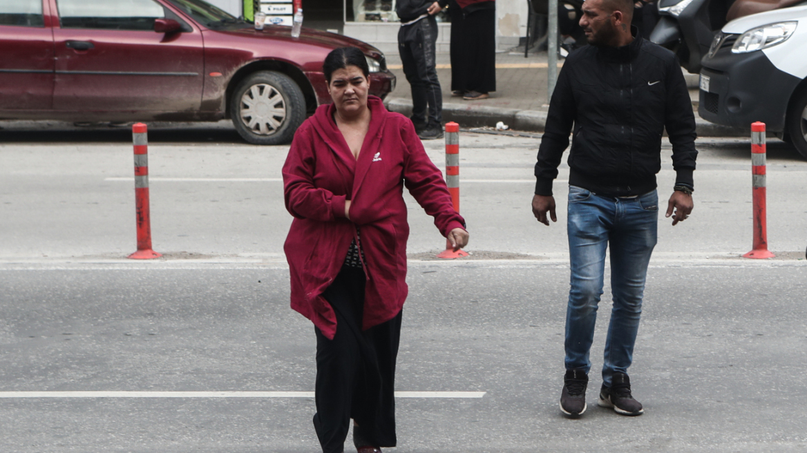 Θεσσαλονίκη: Οι γονείς του 16χρονου Ρομά δήλωσαν παράσταση υποστήριξης της νέας κατηγορίας κατά του αστυνομικού