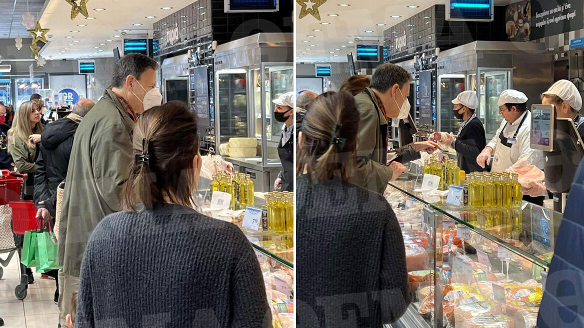 Με λίστα στο σούπερ μάρκετ ο Θόδωρος Σκυλακάκης για το χριστουγεννιάτικο τραπέζι