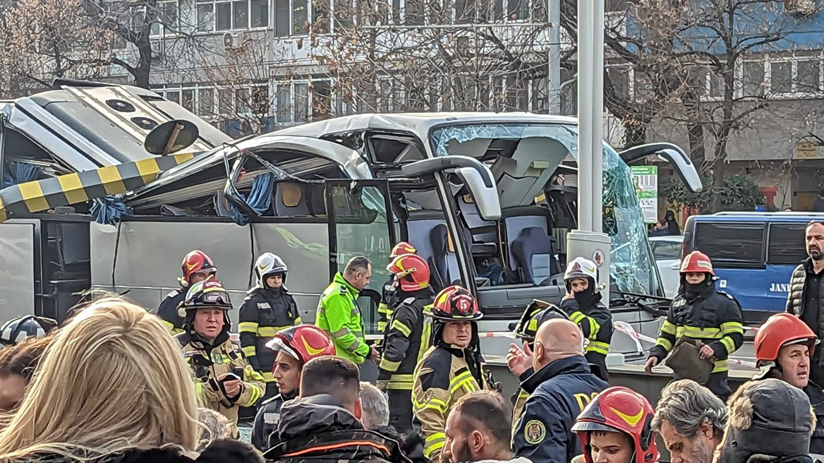 Ρουμανία: Αν το υλικό του εμποδίου ήταν ελαφρύ δεν θα μιλούσαμε για τραγωδία, λέει ο δικηγόρος του οδηγού