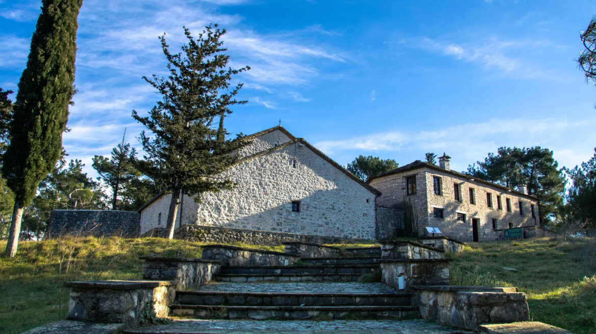 Το αινιγματικό μοναστήρι στο νησί της Λίμνης των Ιωαννίνων 