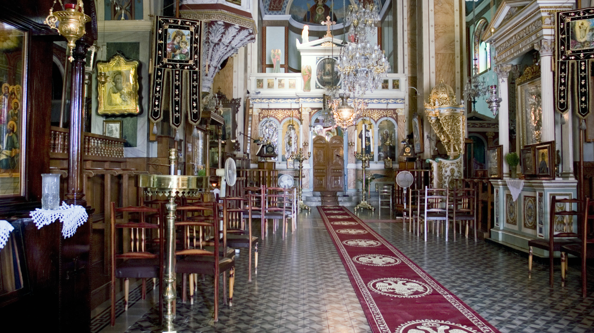 Τάματα, χρήματα και...καμπάνες έκλεβε εγκληματική ομάδα που «χτύπησε» δεκάδες ναούς σε τρεις νομούς