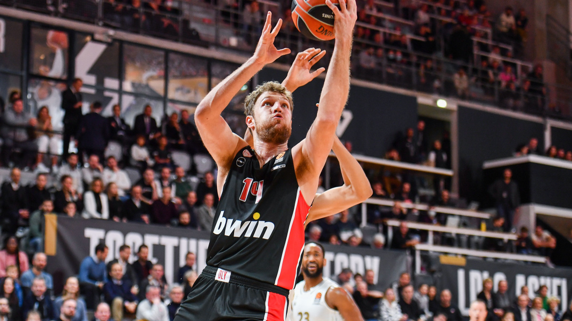  Euroleague: Χωρίς Βεζένκοφ η προπόνηση του Ολυμπιακού εν όψει Παναθηναϊκού 