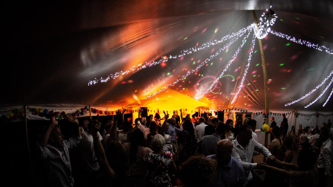 Πρωτοχρονιά 2023: 5 πάρτι στην Αθήνα με χορό, διάσημους Djs και λαμπερή ατμόσφαιρα 