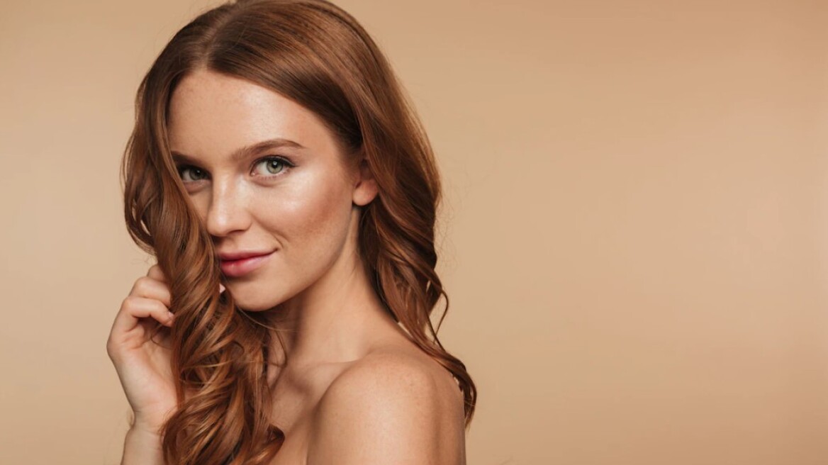 5 εύκολα και εντυπωσιακά χτενίσματα για το ρεβεγιόν της Πρωτοχρονιά