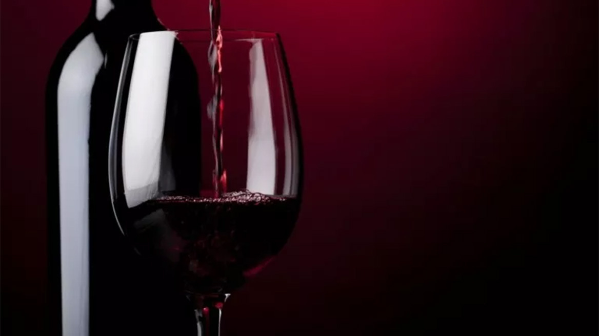 10 κρασιά-διαμάντια από τα …ξένα που μένουν αξέχαστα