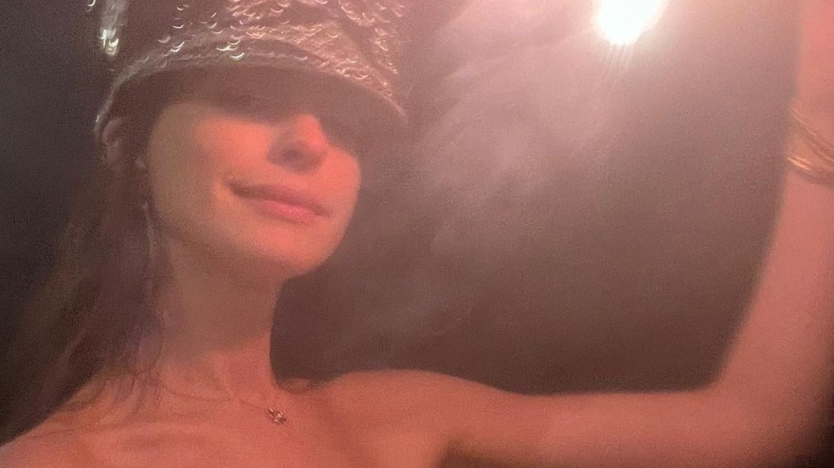 Αντίο, 2022: Πώς γιόρτασαν οι διάσημοι την Πρωτοχρονιά