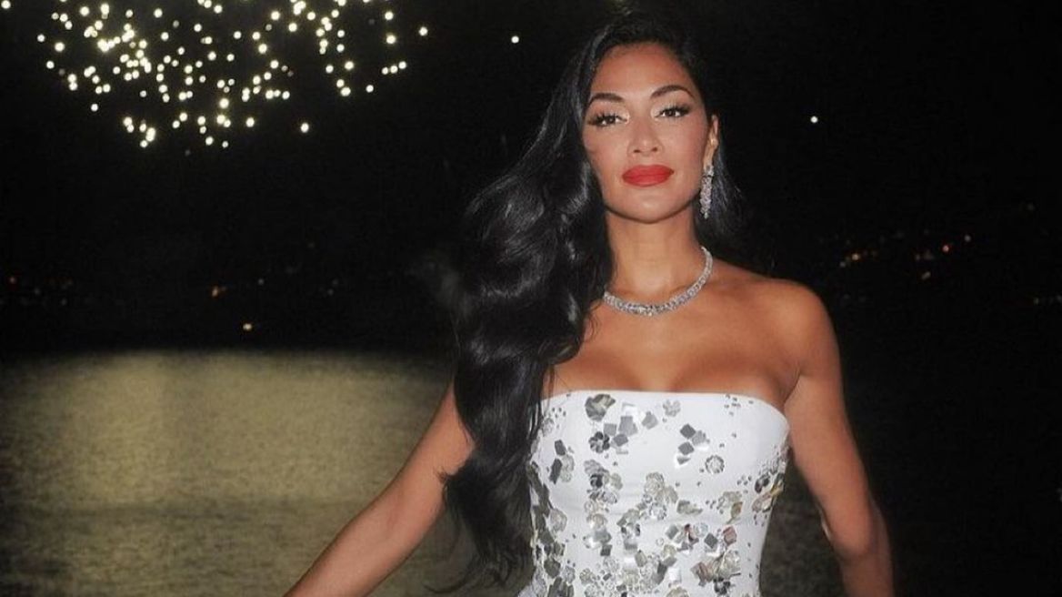 Νικόλ Σέρζινγκερ: Υποδέχτηκε το 2023 χορεύοντας twerk