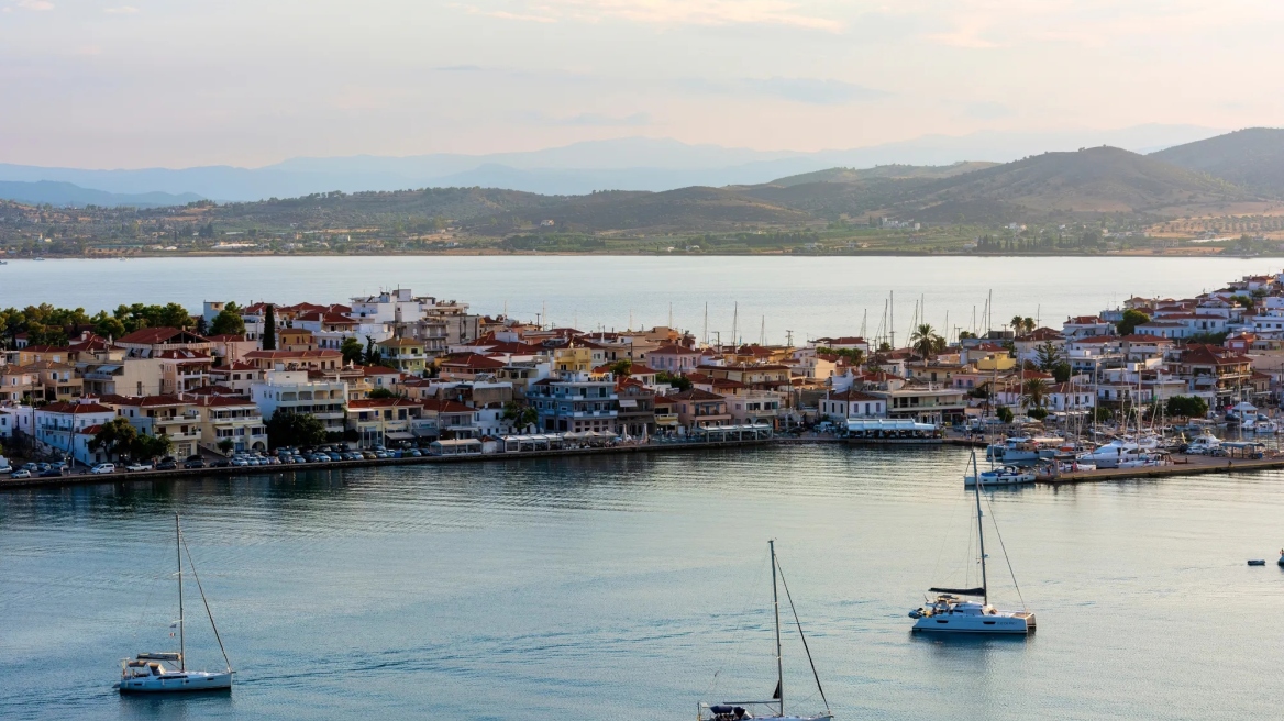 Τα ξεχωριστά Θεοφάνια της Ερμιόνης με το έθιμο «γιάλα-γιάλα»