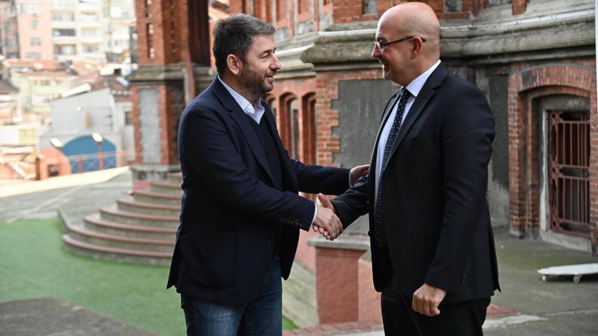 Νίκος Ανδρουλάκης: Προτεραιότητα να χτυπά δυνατά η καρδιά του Ελληνισμού στην Κωνσταντινούπολη