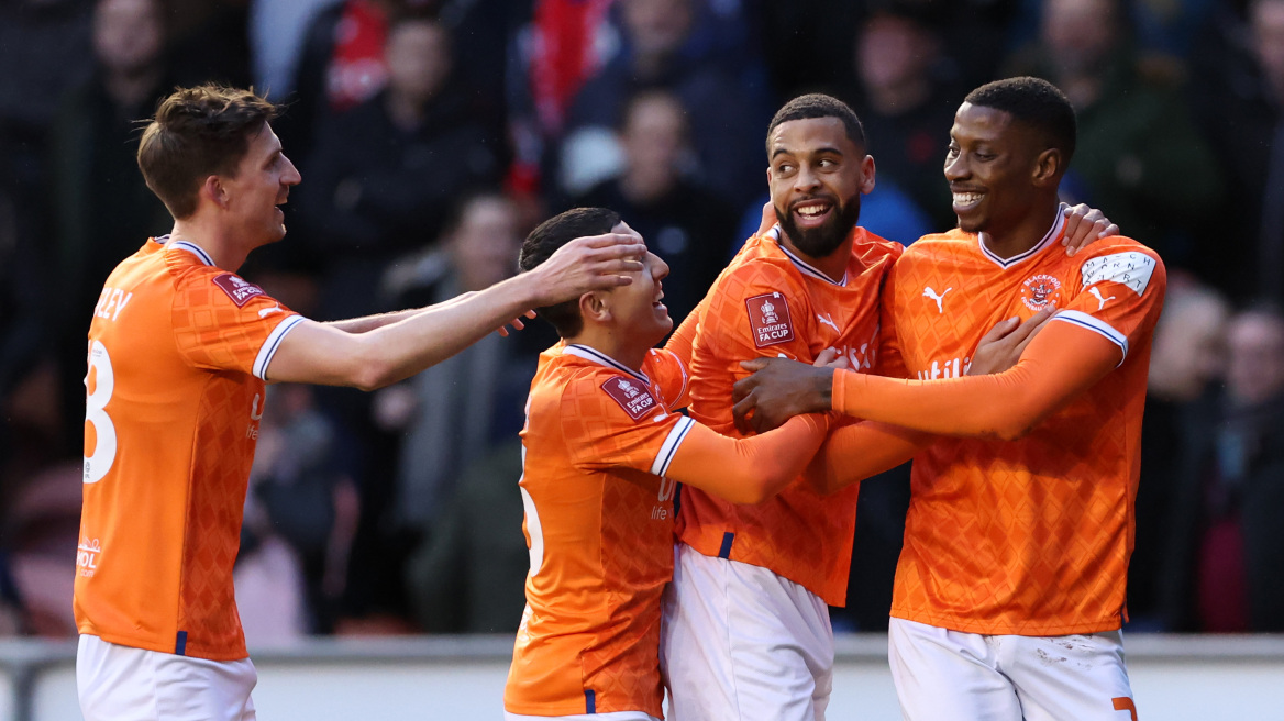 Κύπελλο Αγγλίας: Ήττα από την Μπλάκπουλ και αποκλεισμός για Νότιγχαμ, εύκολη πρόκριση η Μπράιτον - Δείτε τα γκολ