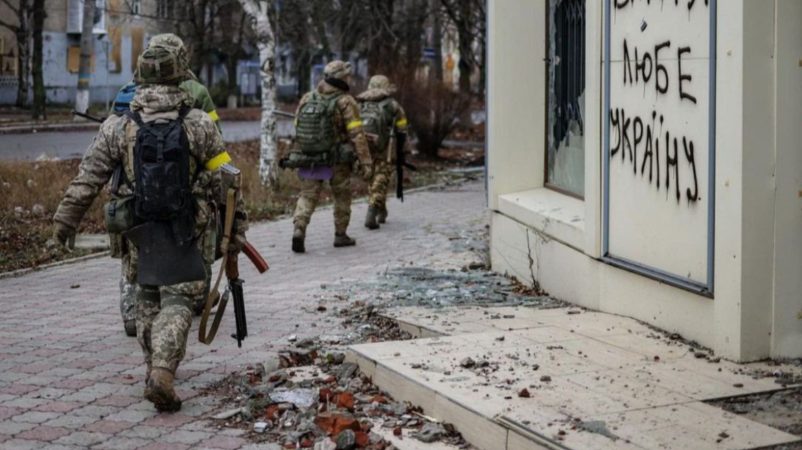 Πόλεμος στην Ουκρανία: «Δύσκολη» η κατάσταση στη Σολεντάρ 