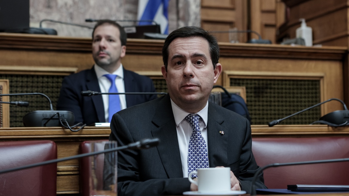 Μηταράκης: Απόλυτη η διαφάνεια στα αιτήματα χορήγησης ασύλου μέσα από το ηλεκτρονικό σύστημα