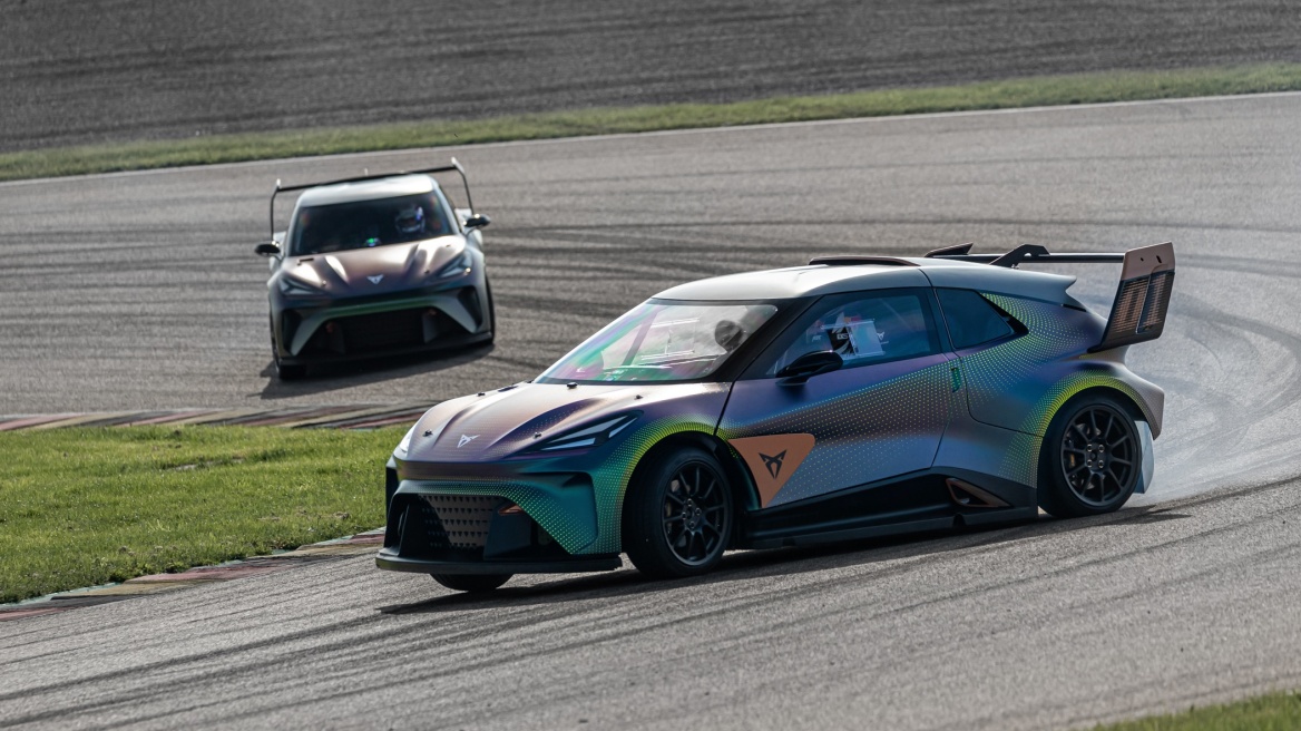 Η CUPRA στο Race Of Champions