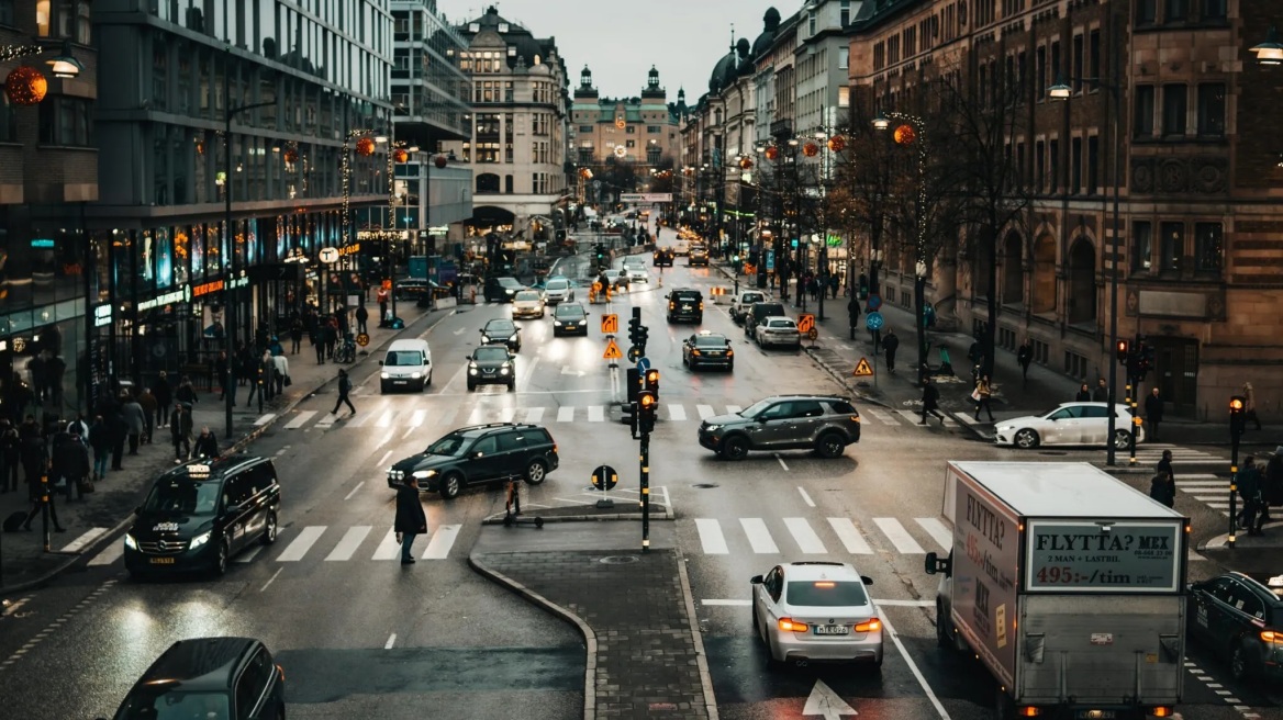 Μόνο ηλεκτρικά οχήματα στο κέντρο της Στοκχόλμης από το 2025
