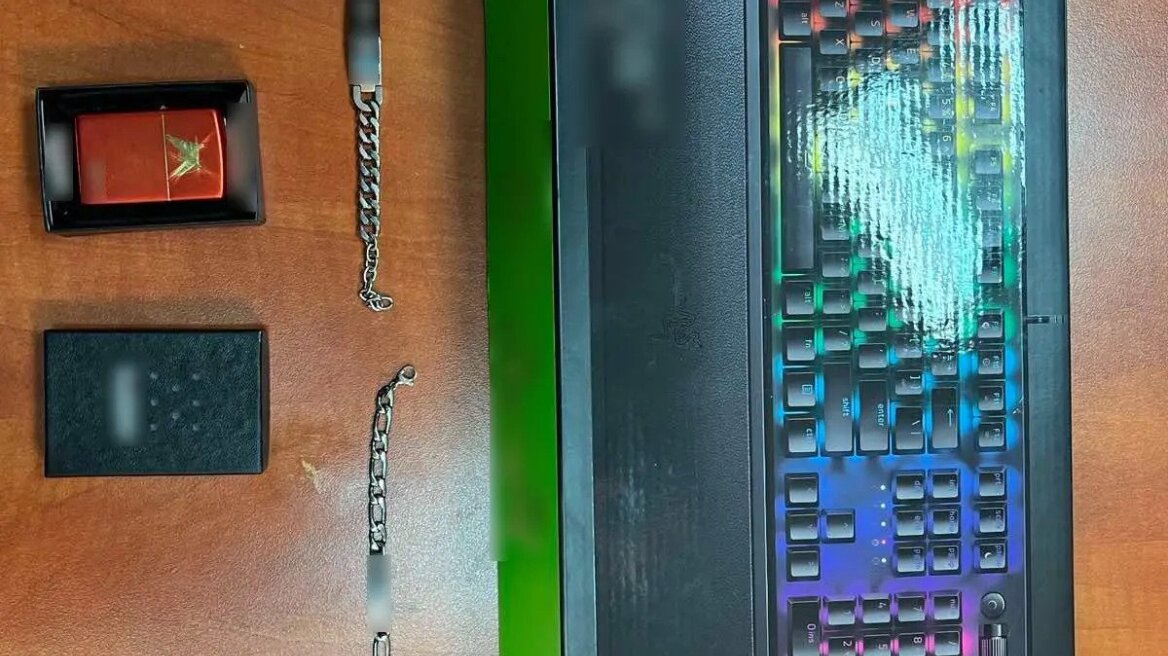 Χίος: Άρπαξε κοσμήματα από αυτοκίνητο και τα πούλησε