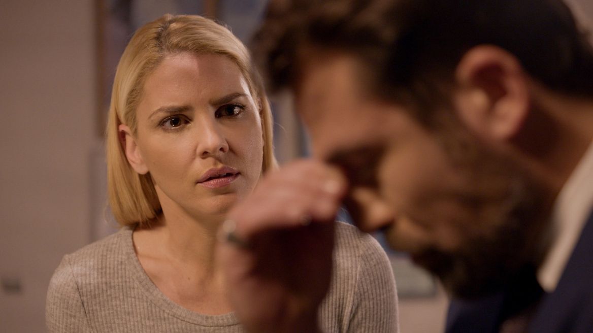 Παγιδευμένοι: Η αποκάλυψη που κάνει ο Δημήτρης στην Άννα ανατρέπει τα δεδομένα της σχέσης τους