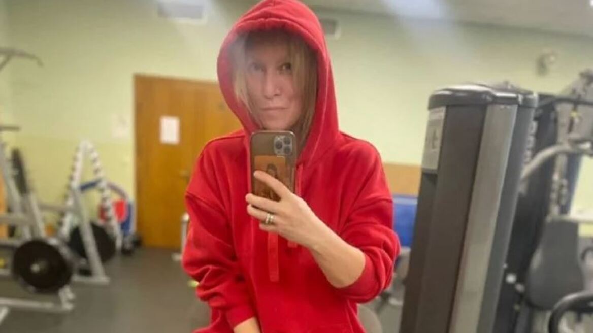 Μαρία Ζαχάροβα: Βγάζει selfie στο γυμναστήριο με iPhone