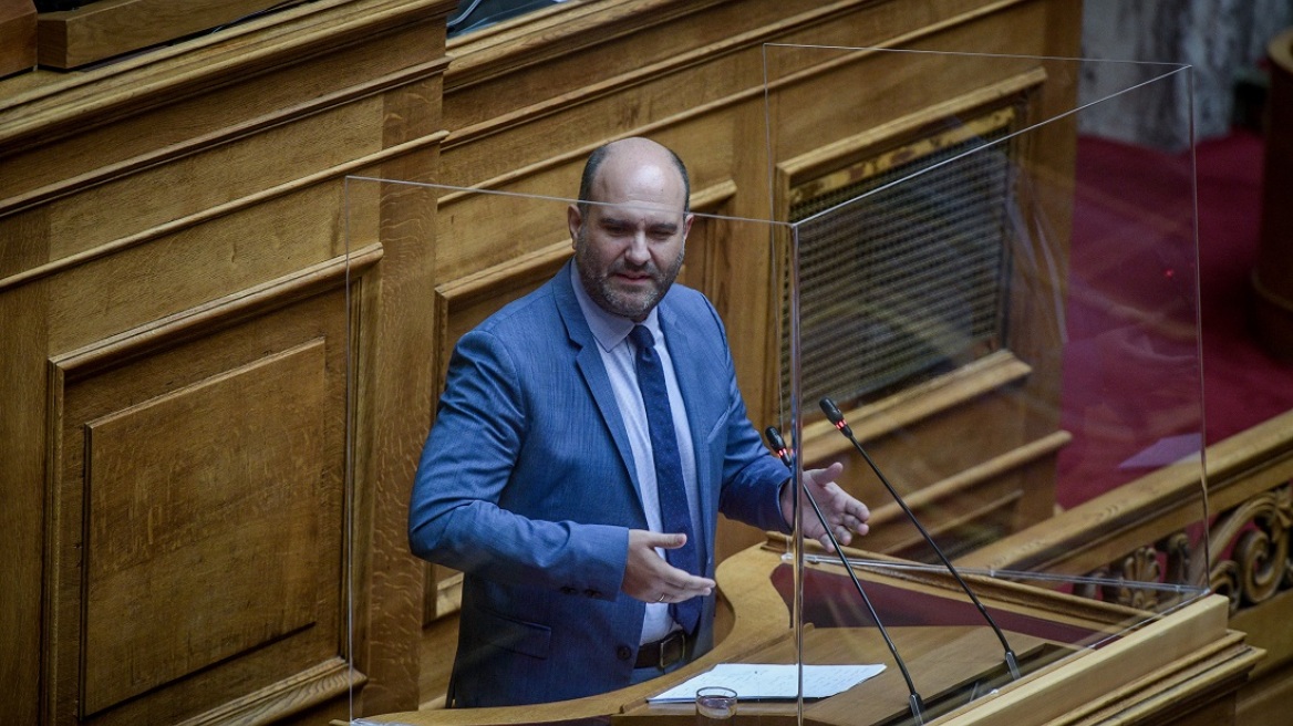 ΝΔ για επίθεση στο γραφείο του Δημήτρη Μαρκόπουλου: Η Δημοκρατία μας δεν τρομοκρατείται και δεν εκβιάζεται	