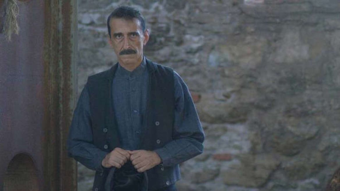Δρόσος Σκώτης από το «Μαύρο Ρόδο»: Πριν την υποκριτική ήμουν σερβιτόρος σε εστιατόριο και δούλευα σε εργοστάσια