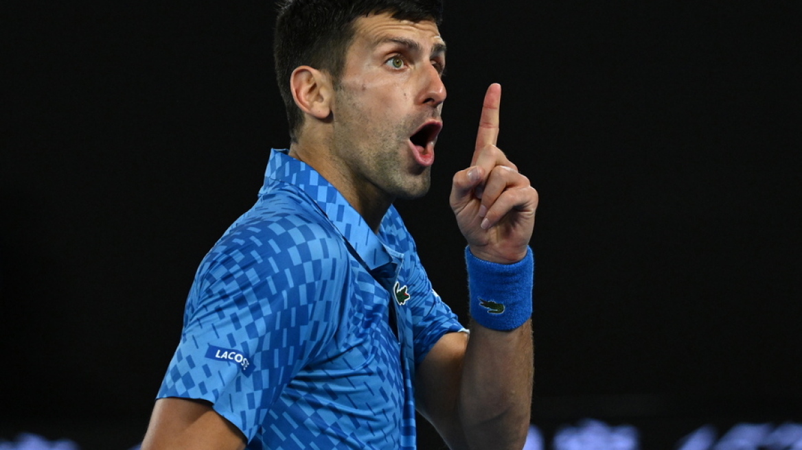  Australian Open: Στον 4ο γύρο ο Τζόκοβιτς, ανησυχία για το πόδι του 