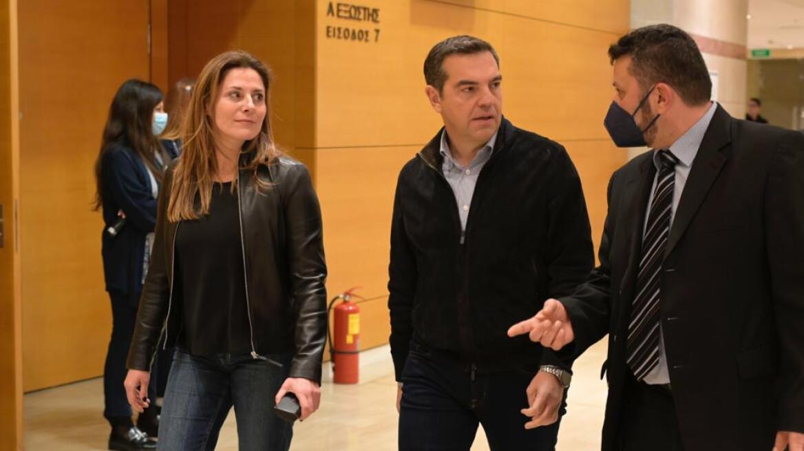 Τσίπρας: Στο Μέγαρο Μουσικής για να παρακολουθήσει παράσταση