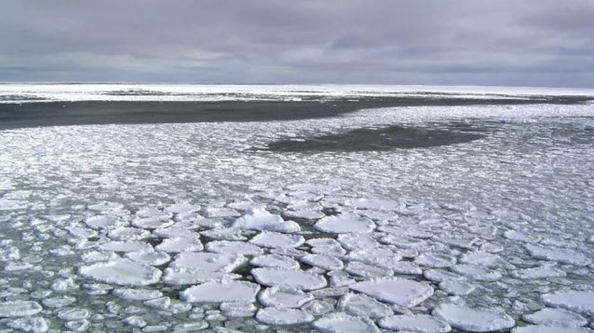 Κλιματική αλλαγή: Τεράστιο παγόβουνο, 15 φορές όσο η έκταση του Παρισιού, αποκολλήθηκε από την Ανταρκτική