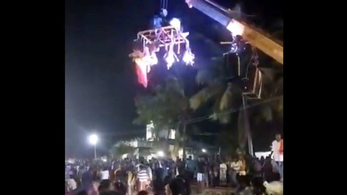 Ινδία: Γερανός καταπλάκωσε προσκυνητές έξω από ναό – Τέσσερις νεκροί και έξι τραυματίες