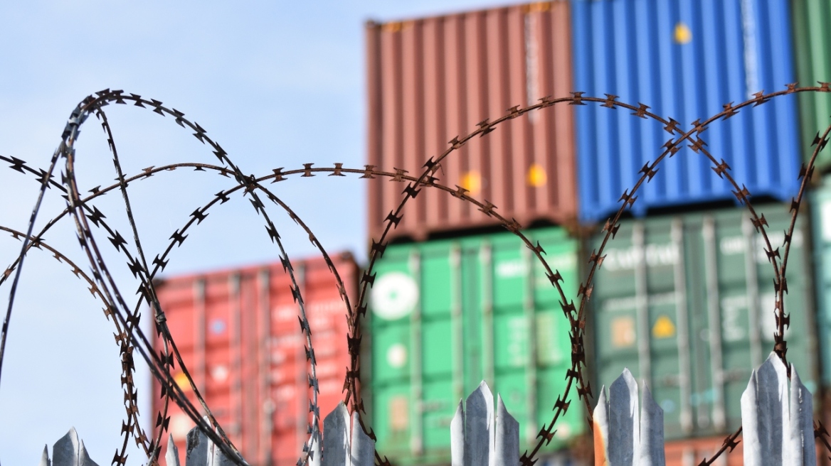 Eurostat: Πόσο μειώθηκε το εμπόριο ΕΕ-Ρωσίας μετά τις κυρώσεις για την εισβολή στην Ουκρανία