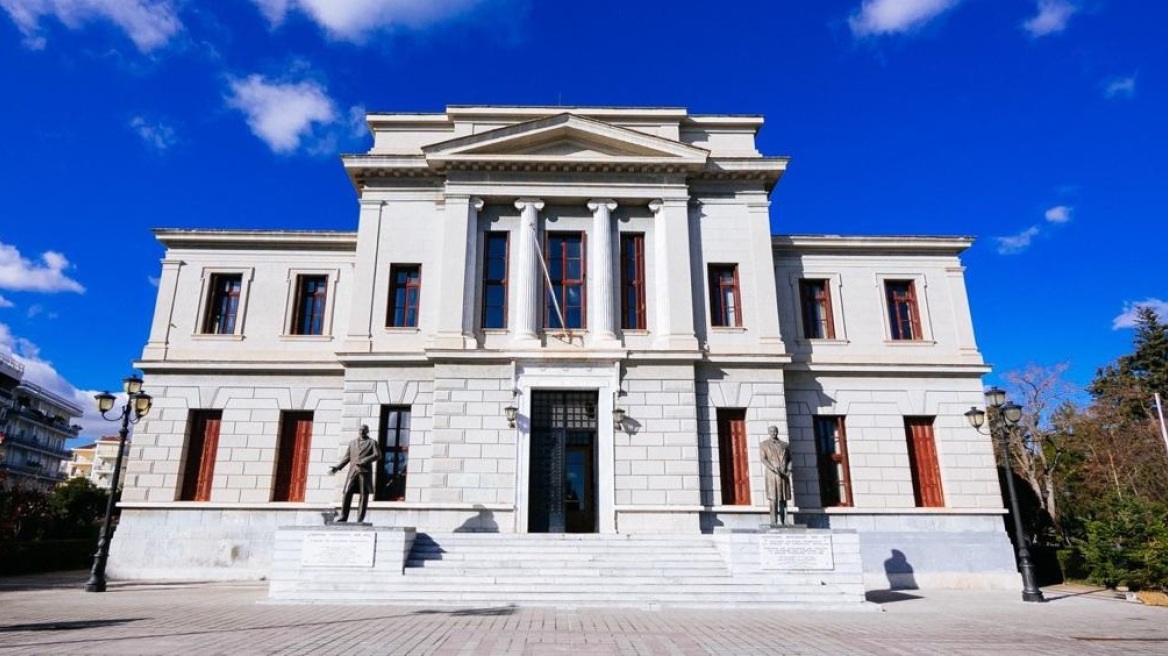 Ανακαινίζεται πλήρως το νεοκλασικό Δικαστικό Μέγαρο Τρίπολης