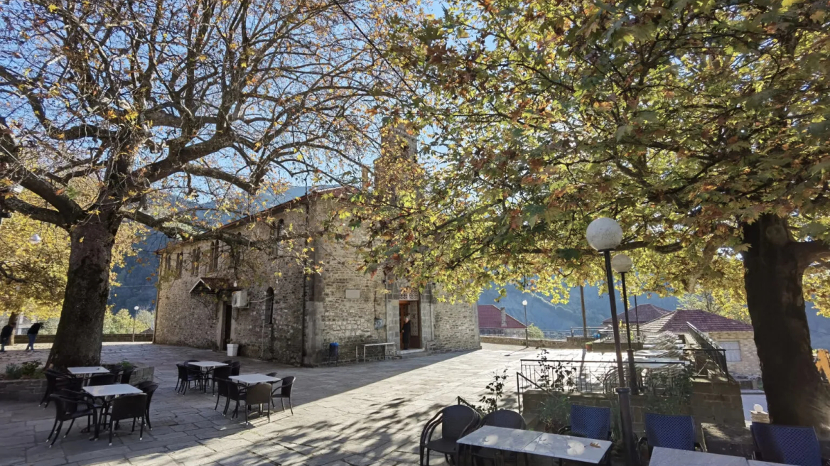 Κυψέλη: Ένα καταπράσινο χωριό-ησυχαστήριο στους πρόποδες των Τζουμέρκων