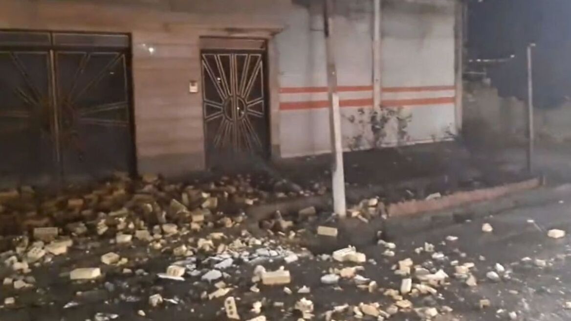 Ιράν: Τρεις νεκροί και πάνω από 800 τραυματίες από τον σεισμό των 5,9  Ρίχτερ