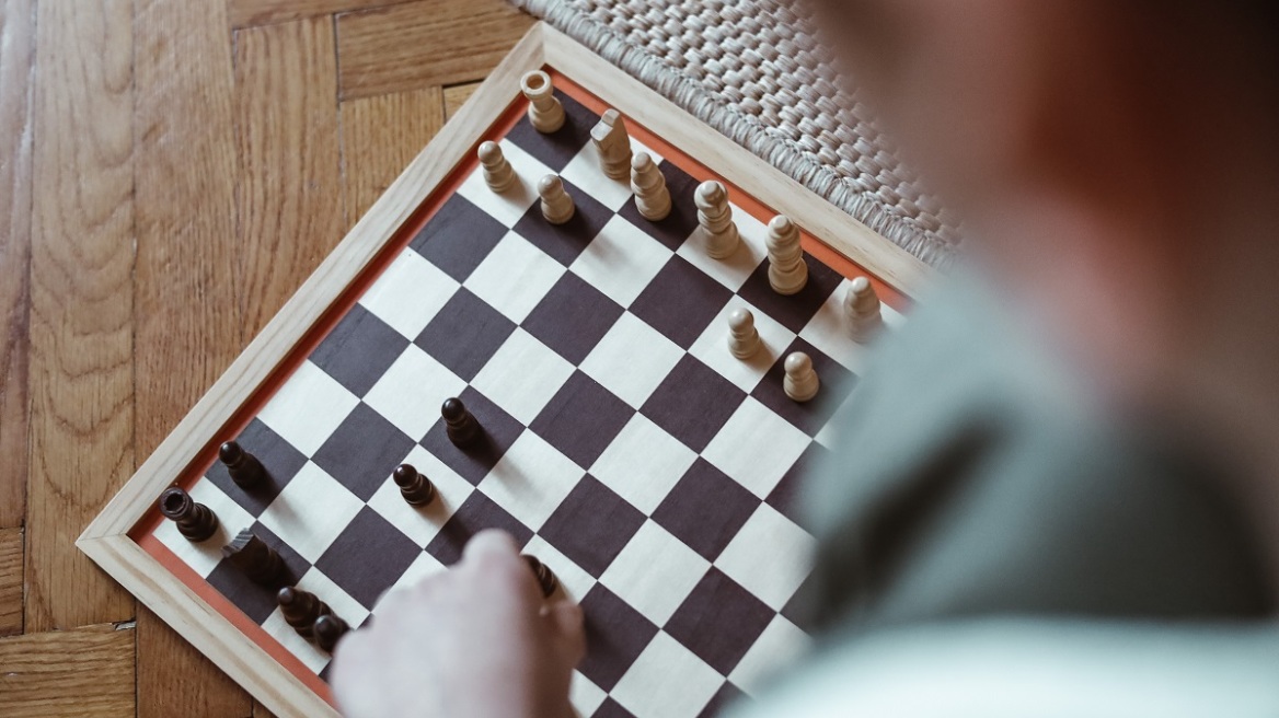 Το σκάκι μπαίνει ως μάθημα στα σχολεία: «Τεράστιο το όφελος για τη νέα γενιά»