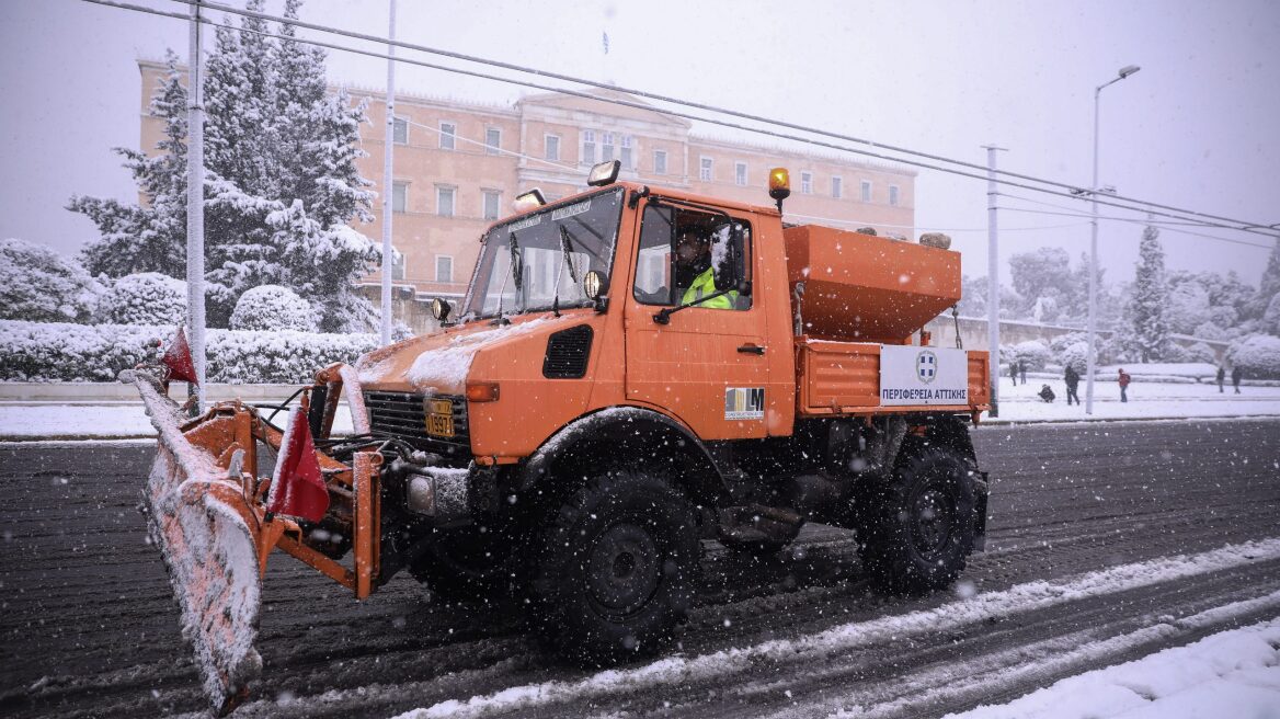 Σε επιφυλακή ο δήμος Αθηναίων ενόψει της κακοκαιρίας «Μπάρμπαρα»