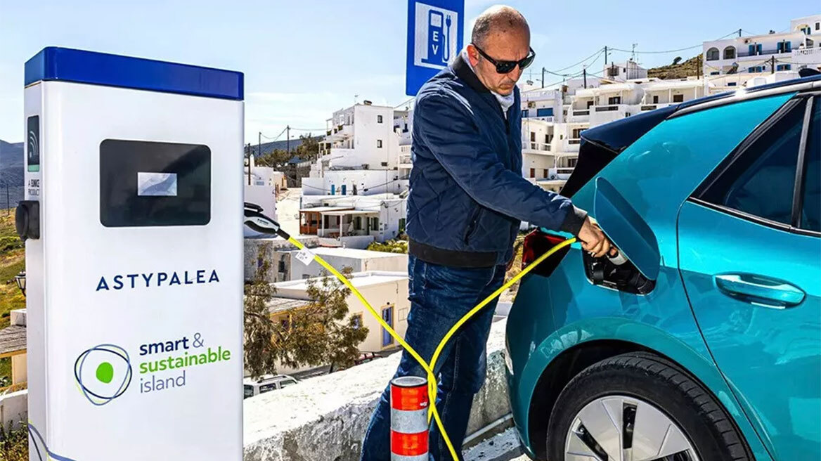 Ιστορική στιγμή: Τα ηλεκτρικά άφησαν πίσω τα βενζίνης και diesel 