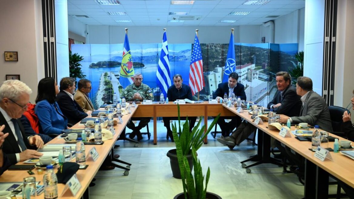 Συνάντηση Παναγιωτόπουλου - Φλώρου με Αμερικανούς βουλευτές: Επί τάπητος ελληνοτουρκικά και εξοπλισμοί