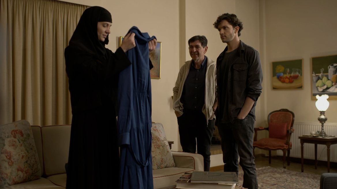 Μαύρο Ρόδο: Ο Πέτρος ετοιμάζει μια έκπληξη στην Ελισάβετ